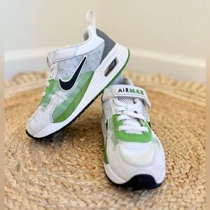 🌾Nike Solo with Air‎ Max Technology